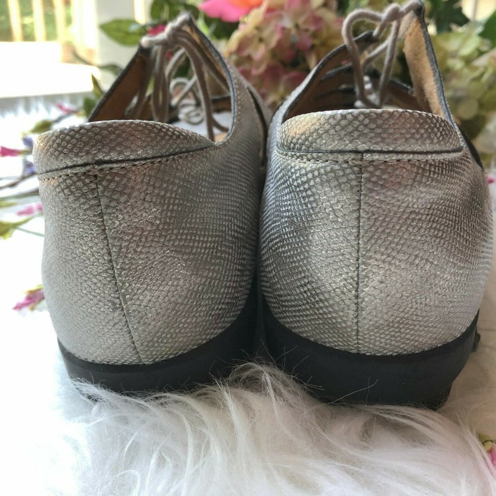 Array Beverly Silver Leather Snakeprint Peep Toe … - image 5